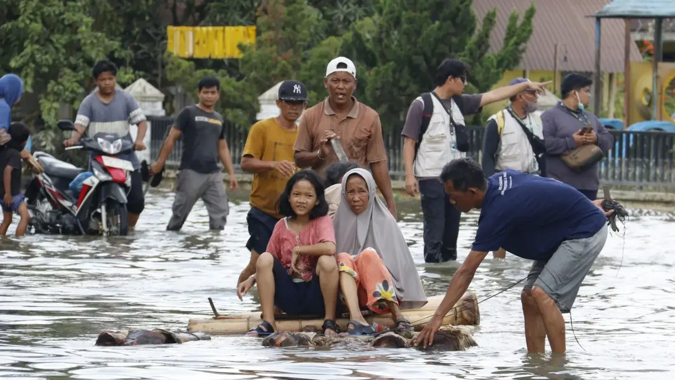 Indonesia: Hơn 900 người thiệt mạng do lũ lụt và lở đất